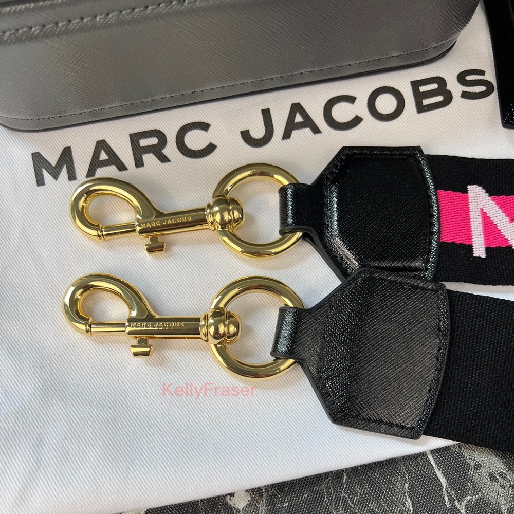 NWOT MARC JACOBS the snapshot  shoulder bag - Picture 11 of 12